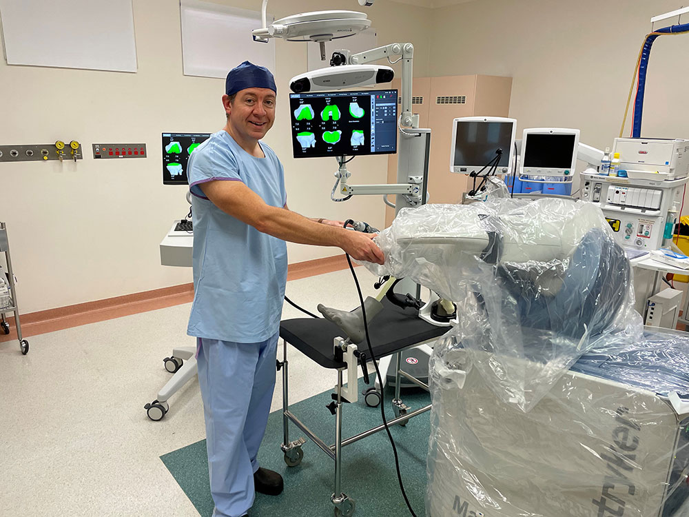 Armidale Private Hospital becomes first in region to have Mako robot technology